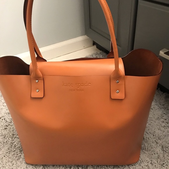 kate spade Handbags - Kate Spade leather tote